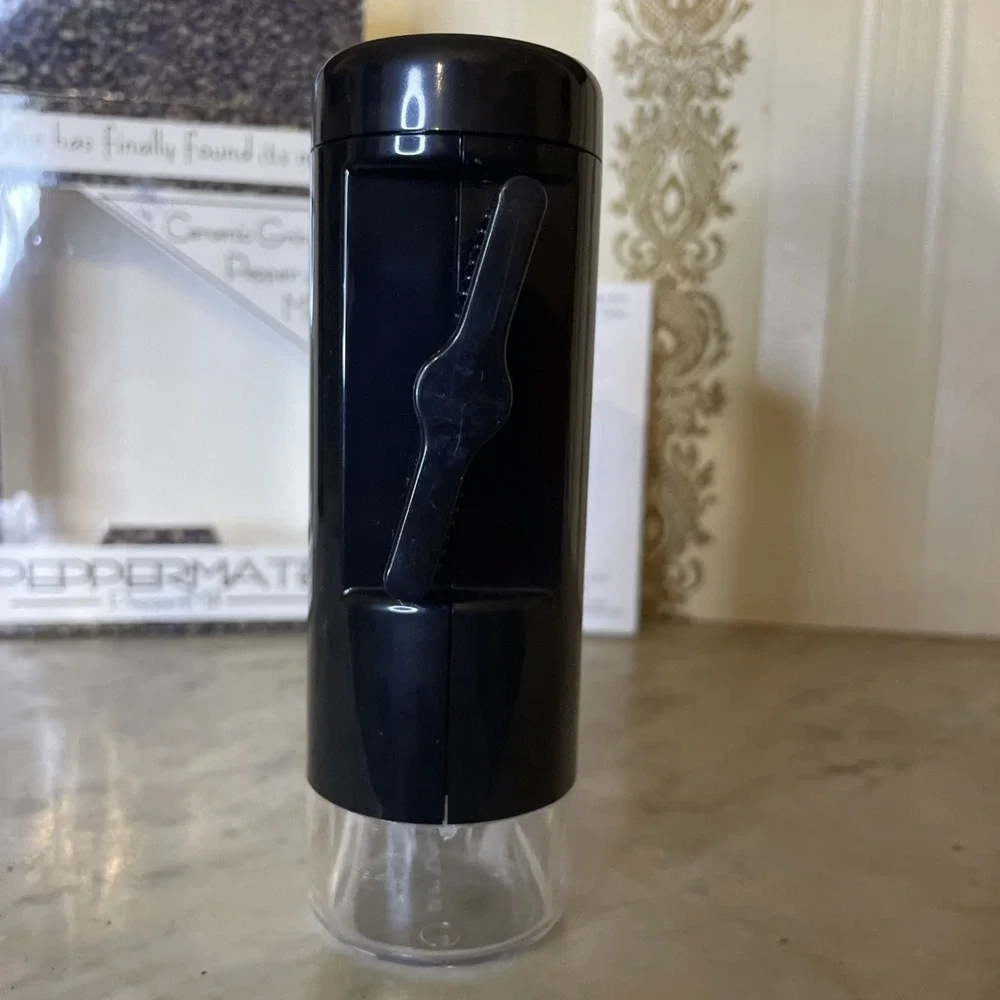 Pepper Mate Pepper Mill NEW Ceramic Manual Grinder | Adjustable Fine Coarse